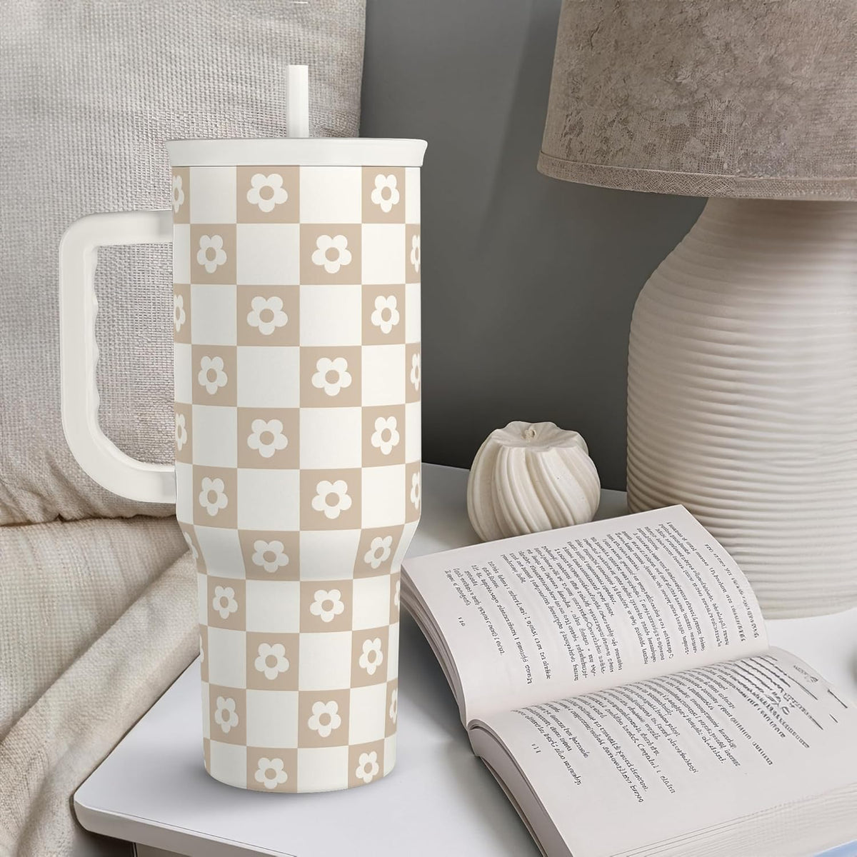 40oz insulated tumbler with handle, brown and white checkered daisy pattern